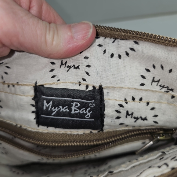 Myra Crossbody, Stylish Crossbody Bag with Patterned Design - Picture 8 of 8
